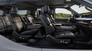 2025 Lincoln Lincoln Navigator Internal Image 1